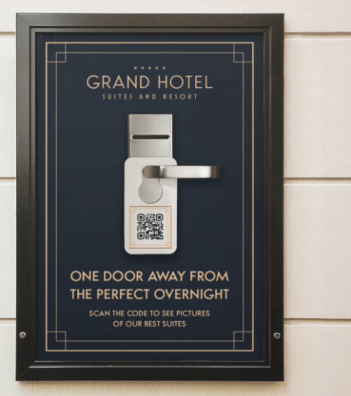 Publicité pour un hôtel avec un code QR vers une galerie d’images de l’hôtel.