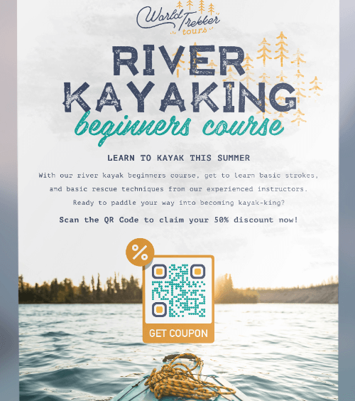 Flyer promotionnel pour une excursion en kayak pour débutants avec code QR vers un bon de réduction de 50 pour cent