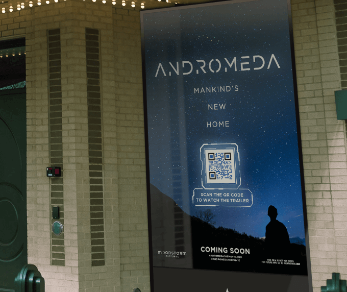 Idée de code QR sur une publicité au cinéma pour une agence de réparations à domicile