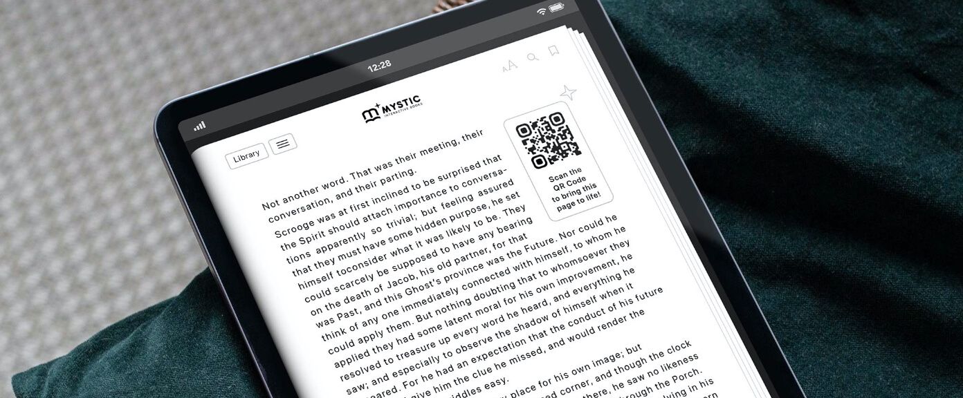 Idée de code QR sur un livre électronique pour encourager l’interactivité.