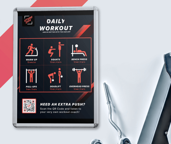 Idée de code QR sur une infographie imprimée dans une salle de sport.