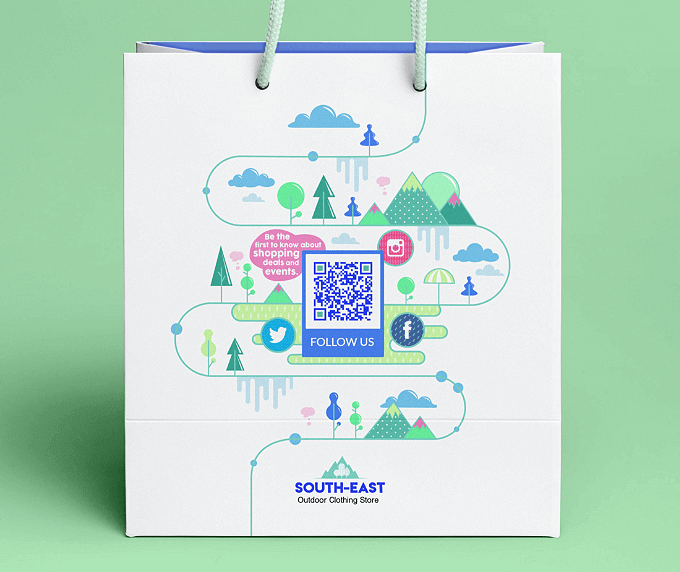 Sac en papier d’un magasin de prêt-à-porter avec code QR vers toutes les chaînes sur médias sociaux réunies en une page.