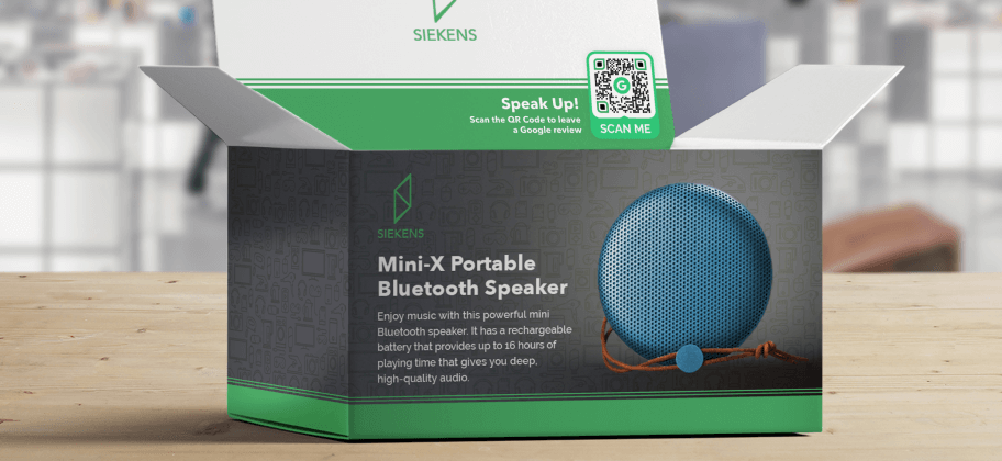 L’emballage de ce haut-parleur bluetooth inclut un code QR Avis Google.