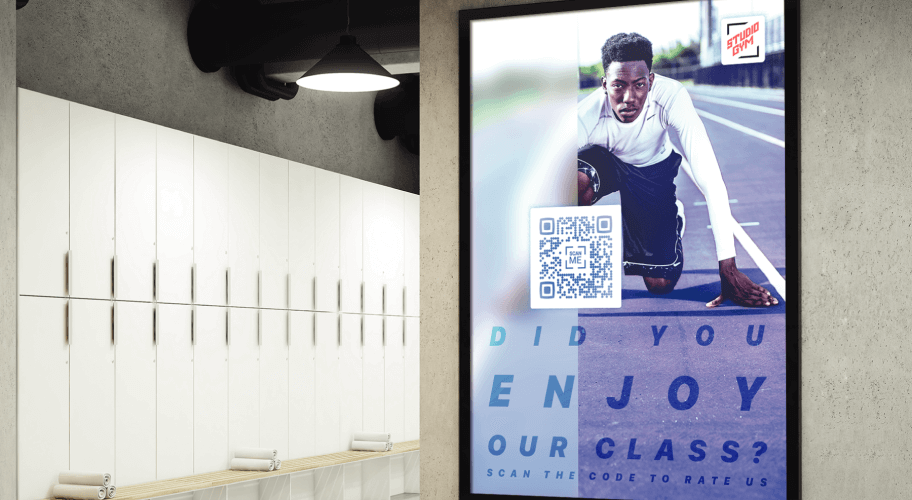 L’affiche de cette salle de sport comprend un code QR permettant à la clientèle de donner son avis sur les cours.